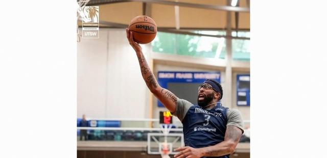 步行者险胜热火，浓眉哥点燃赛场的简单介绍